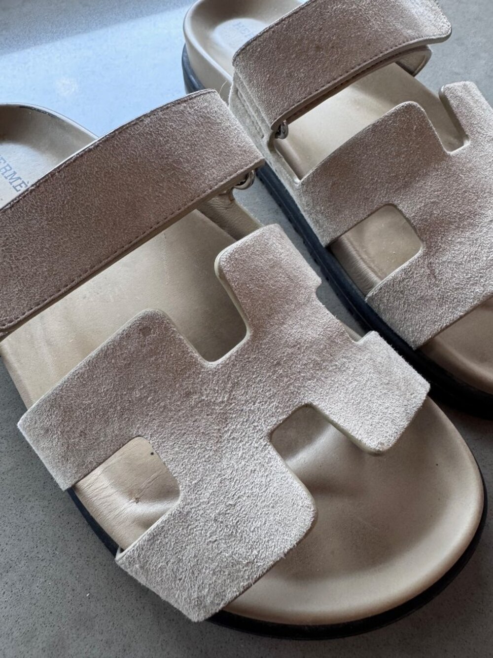 HERMES Womens Chypre Sandals - Picture 6 of 6